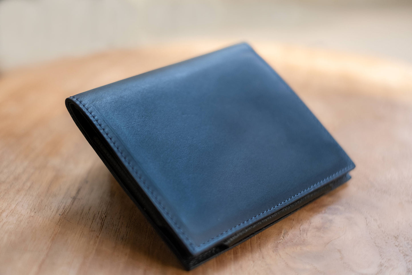 Tenuis TL 究極の薄い革財布