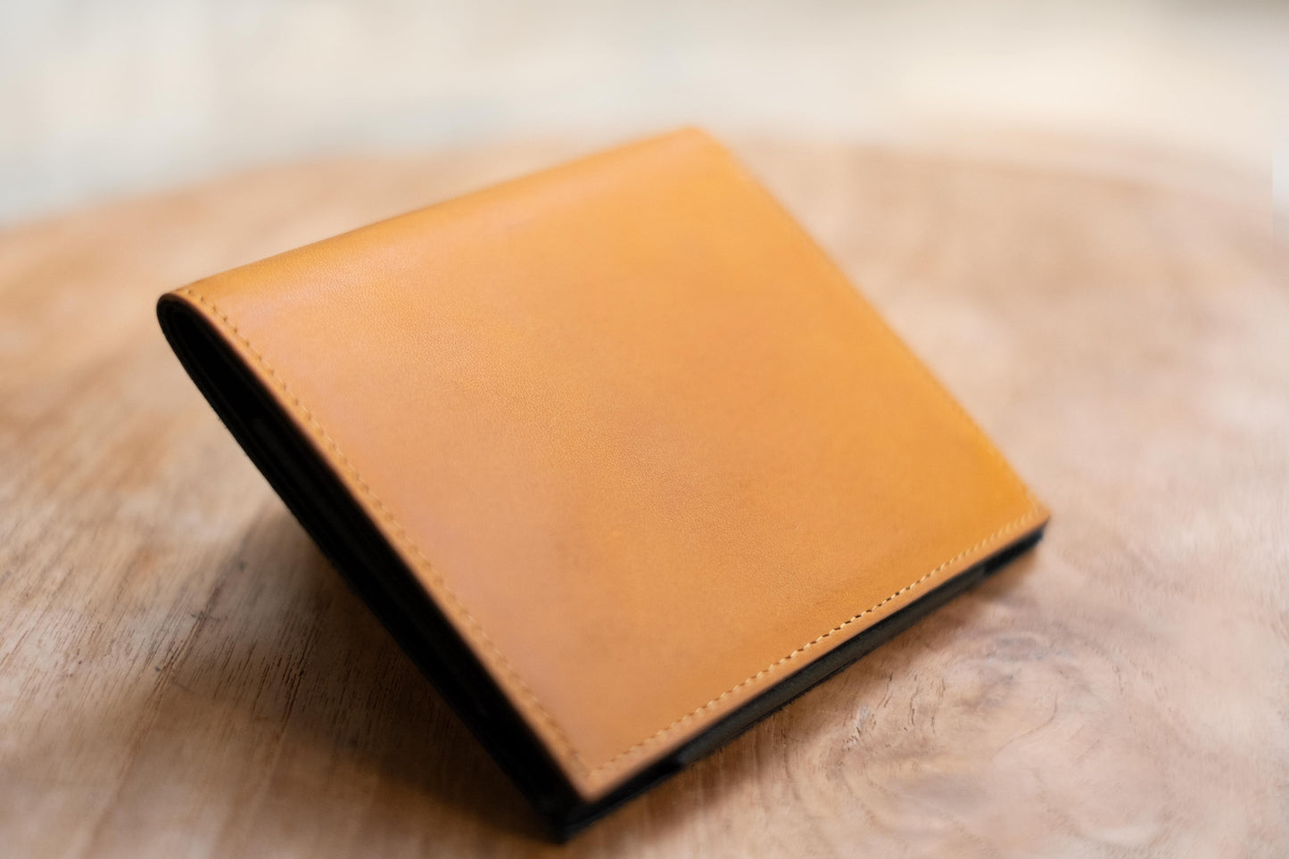 Tenuis TL 究極の薄い革財布