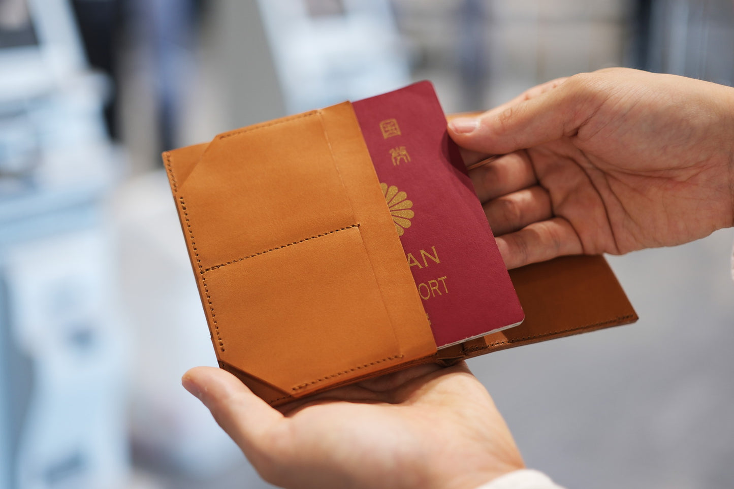 Volare Bulgaro - パスポートと同サイズの薄い旅券財布
