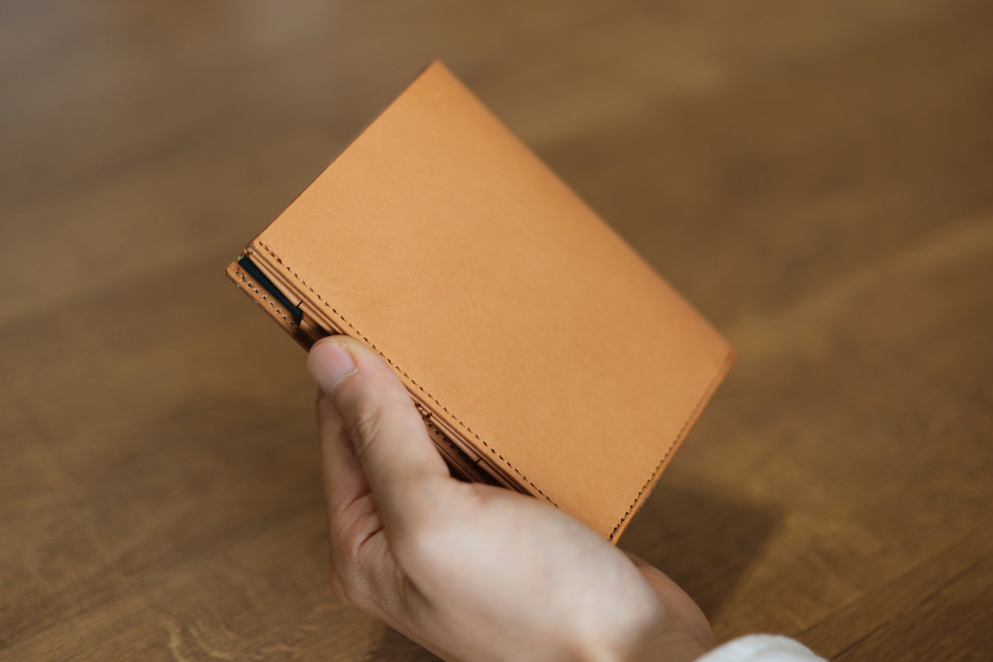 Volare Bulgaro - パスポートと同サイズの薄い旅券財布