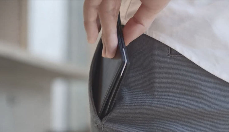なぜSOLAの財布は端に「キレ」があるのか。整えることから始まる造形