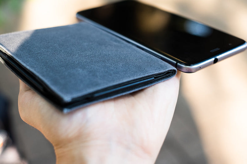 薄い財布を買ったのに「思ったより薄くならない」謎