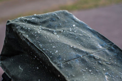 ミニ財布はなぜ進化する?薄い財布に必要な「伝統と革新」の考え方