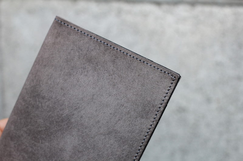 Tenuis第3世代 vs 第4世代。あなたに最適な「究極の薄さ」はどっち？