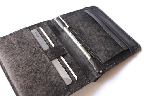 タイベック素材とは？軽くて破れない財布に使われた理由と特徴