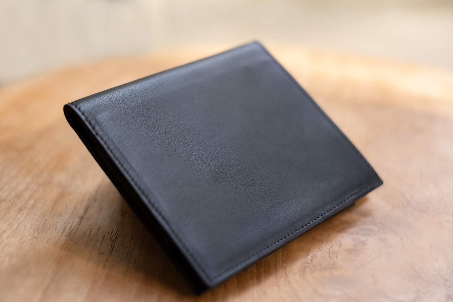 Tenuis TL 究極の薄い革財布
