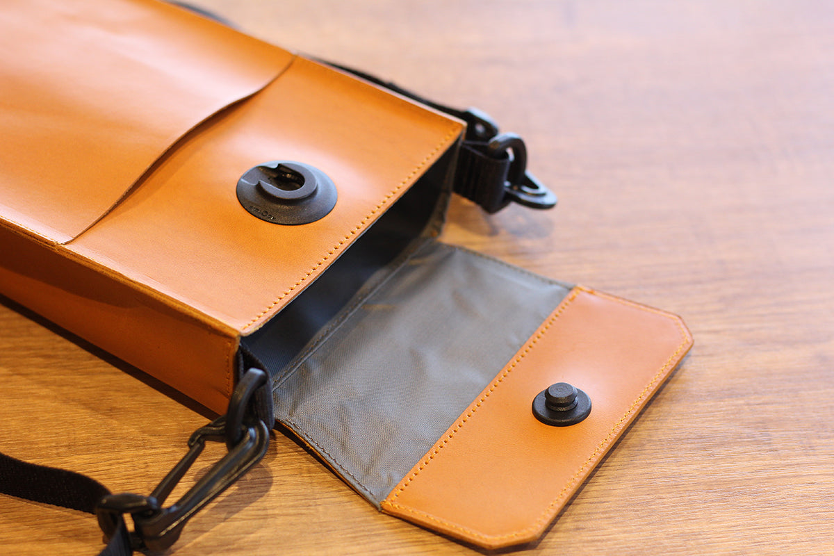 Minim（ミニム） - 手軽さ追求の小物用ミニマルポーチ