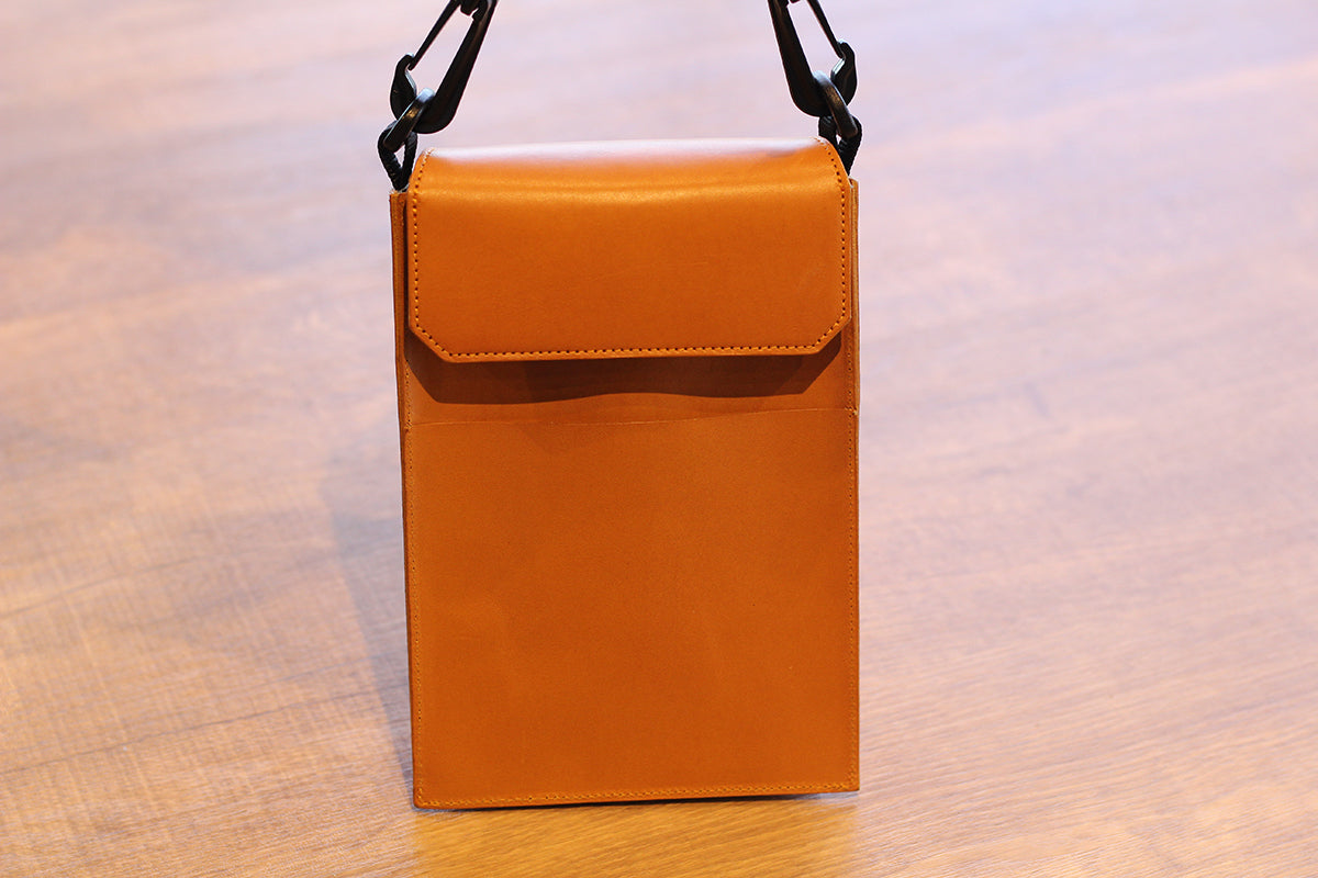 Minim（ミニム） - 手軽さ追求の小物用ミニマルポーチ