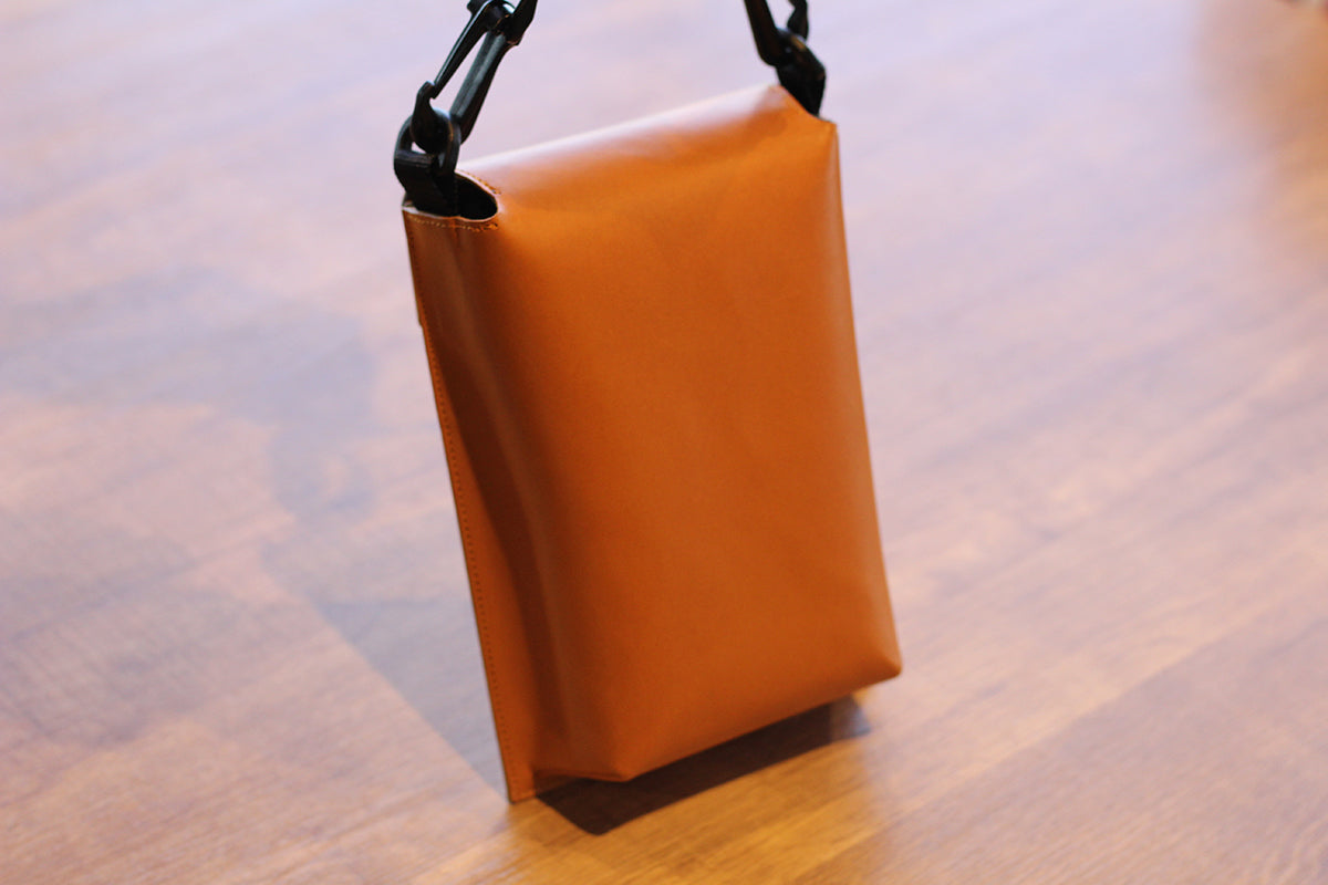 Minim（ミニム） - 手軽さ追求の小物用ミニマルポーチ