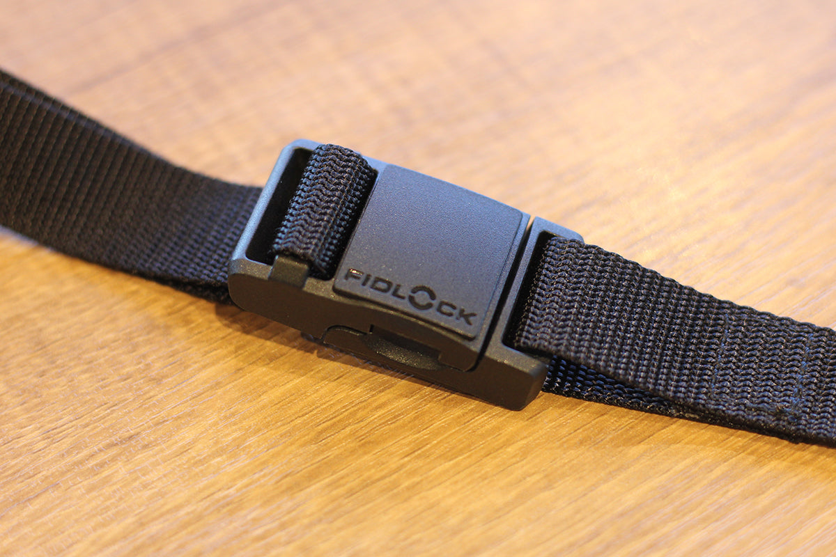 Minim（ミニム） - 手軽さ追求の小物用ミニマルポーチ