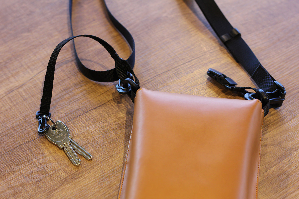 Minim（ミニム） - 手軽さ追求の小物用ミニマルポーチ