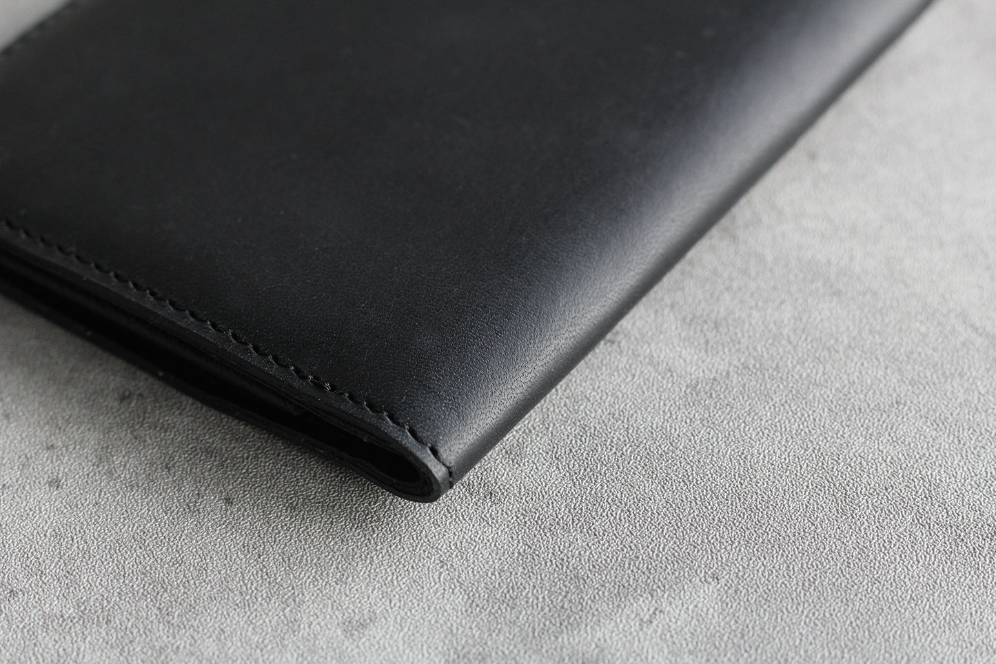 Tenuis Terza generazione: il portafoglio in pelle ultrasottile definitivo