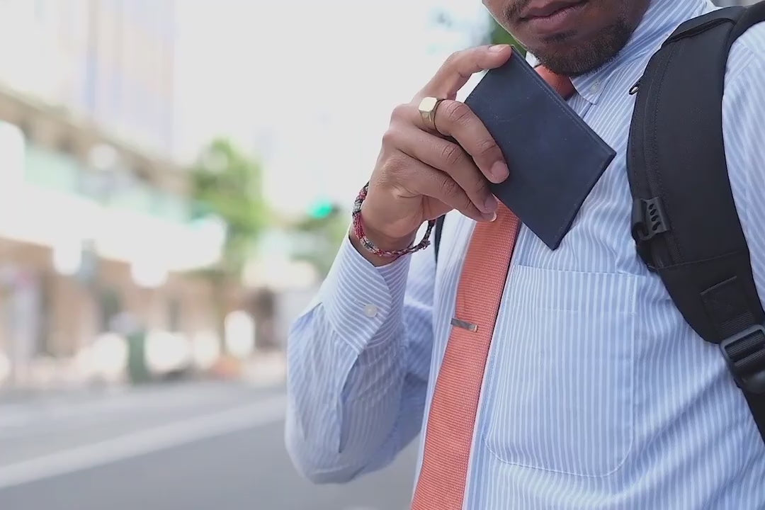 Tenuis 第4世代 究極の薄い財布